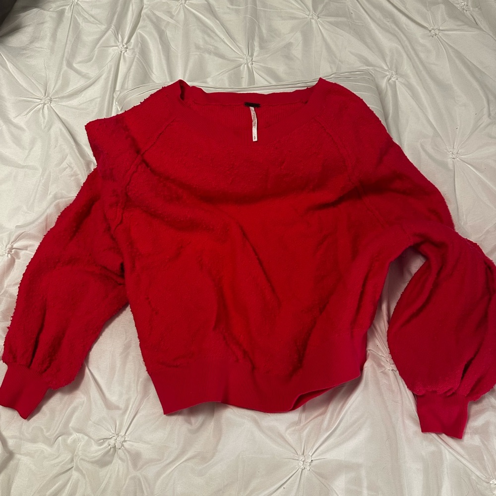 Women’s Free People Sweater, size Small

From smoke free home